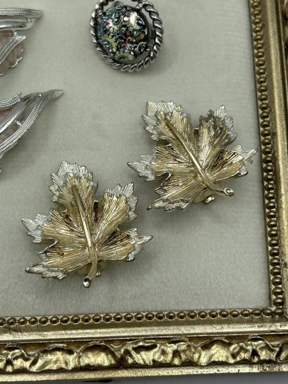 Vintage Sarah Coventry Clip On Earrings Set of 4 Mixed Designs Jewelry Leaves - Picture 5 of 12